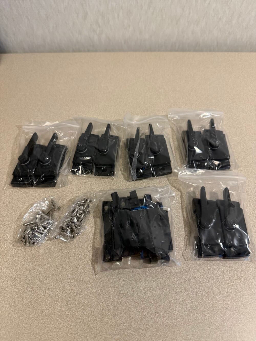 Cam Action Window Sash Lock and Keeper Black Lot of 10 with Mounting Screws